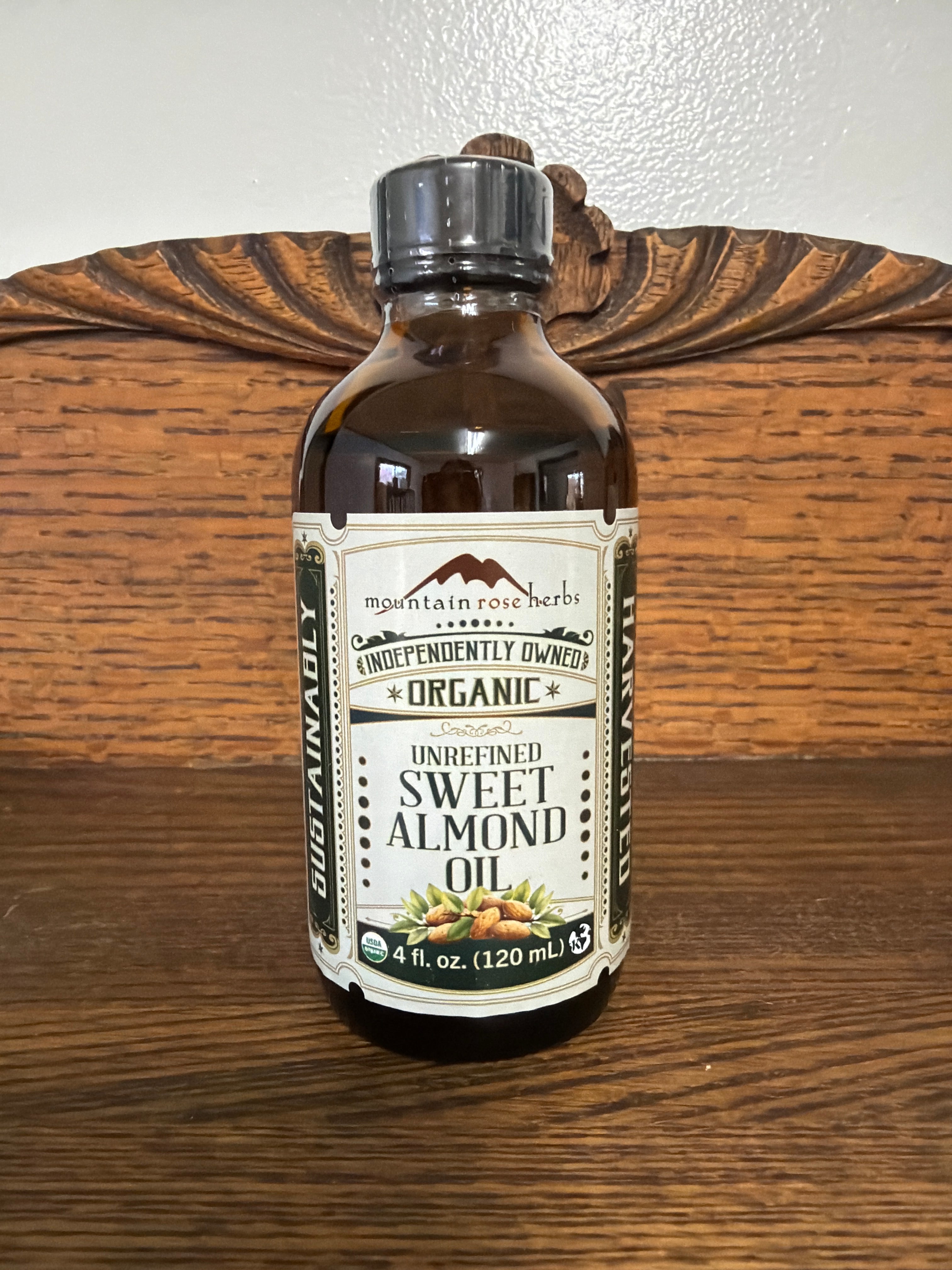 Organic Unrefined Sweet Almond Oil by Mountain Rose Herbs 4 oz